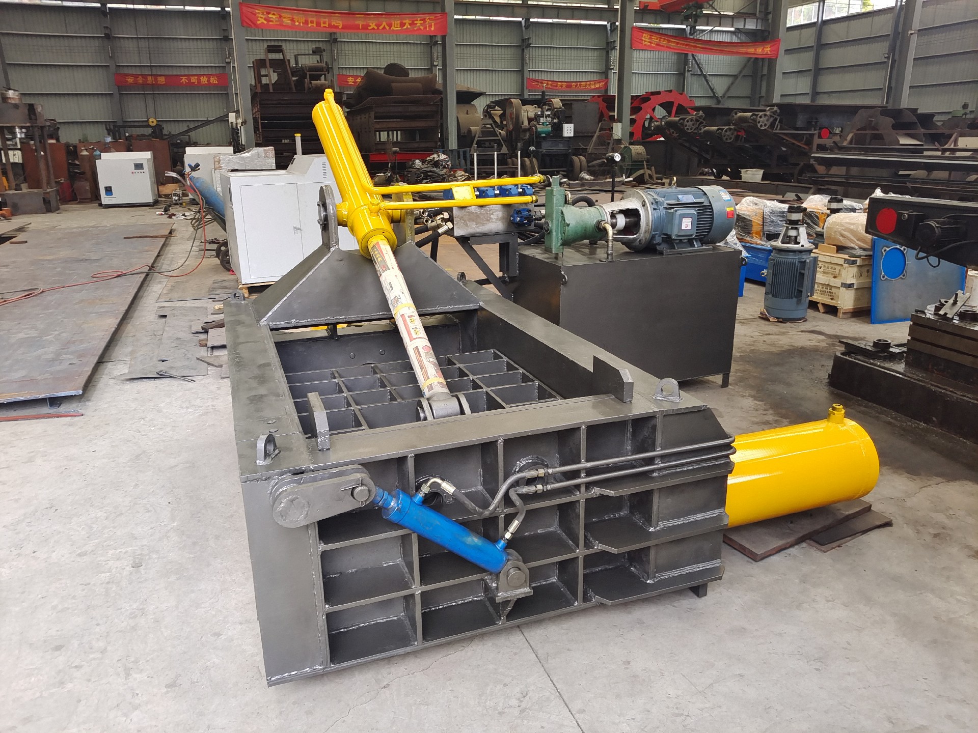 Metal chip cake press